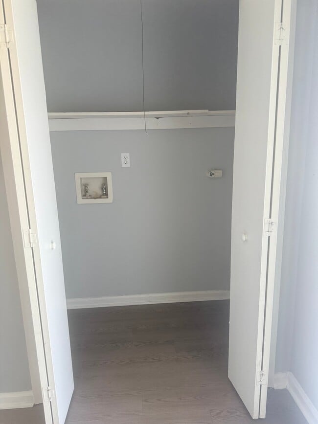 Photo - 16 Duiguid Dr