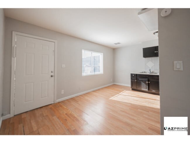 Photo - MOVE IN SPECIAL / FREE FIRST MONTH RENT! S...