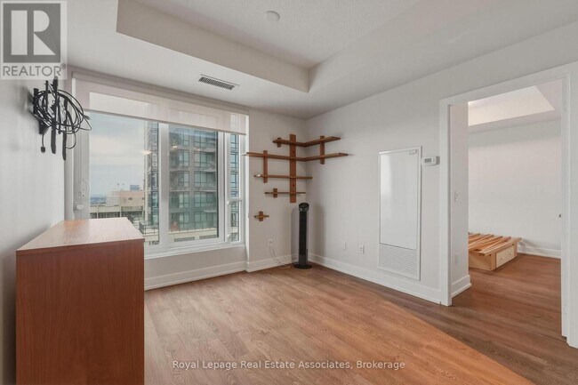 Photo - 7 Mabelle Ave Unité 3110