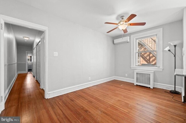 Photo - 836 W Lancaster Ave