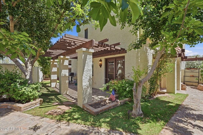 Photo - 8825 S 48th St