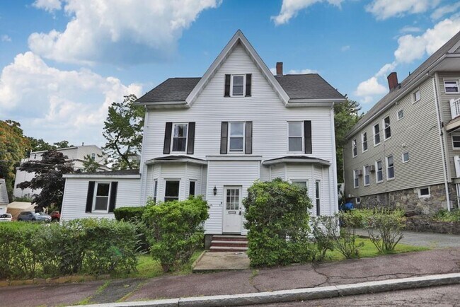 Building Photo - 41 Baker St Unit 41