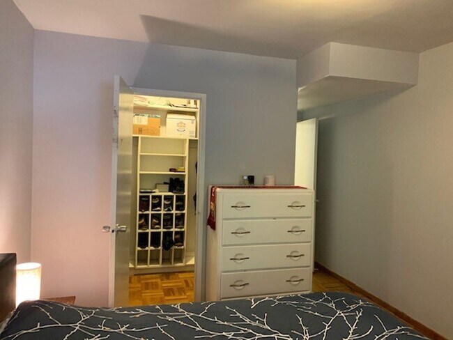 Photo - 4000 Tunlaw Rd NW