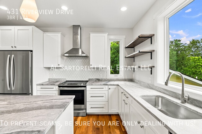Photo - 431 Riverview Dr