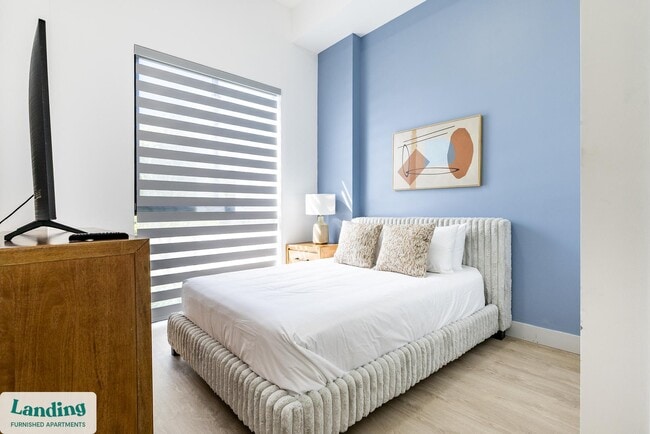 1155 NE 126th St Unit 727