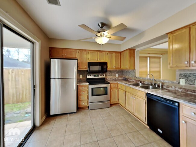 Photo - 2634 Bay Pointe Cir W