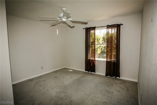 Photo - 732 Woodshire Ln Unidad I1