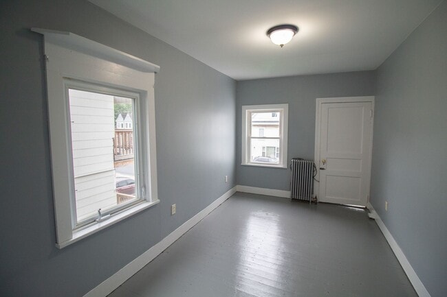 207 Maple St Unit 3