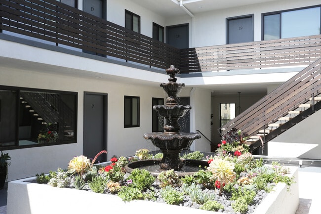 Courtyard - 1330 N Martel Ave