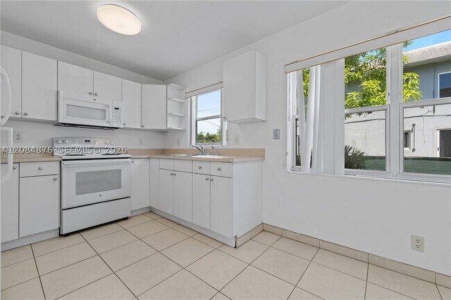 Photo - 5207 SW 91st Terrace Unit 7
