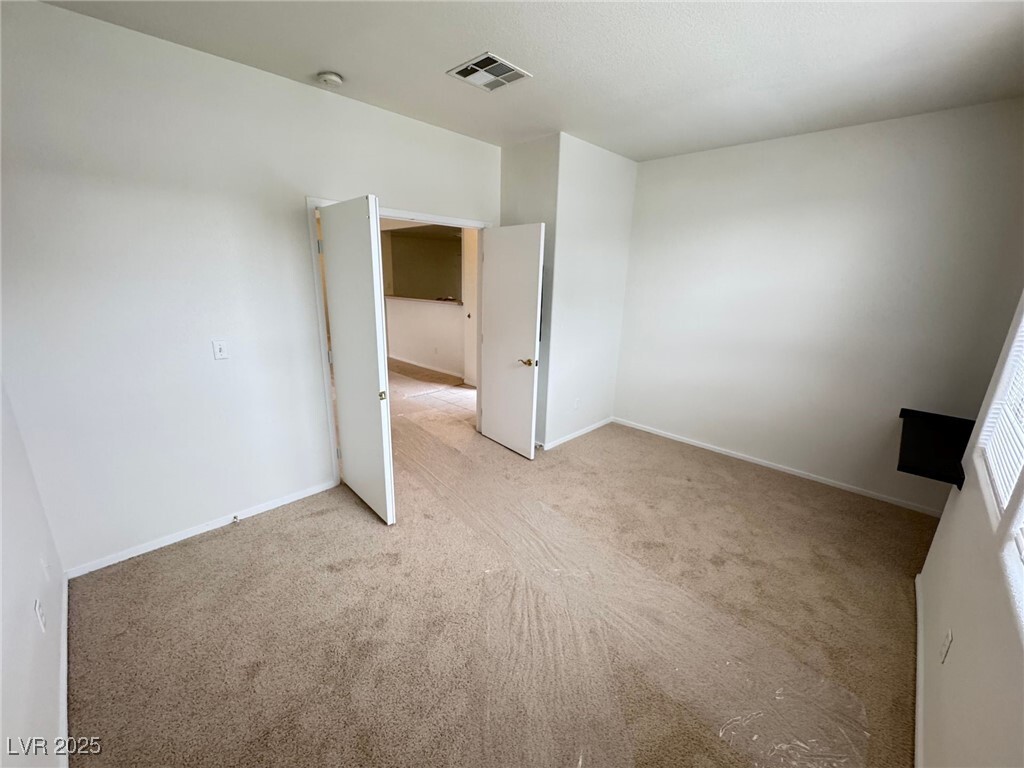 Photo - 2325 Windmill Pkwy Unidad 523 Rental