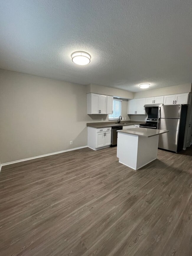 Photo - The Winston Apartments