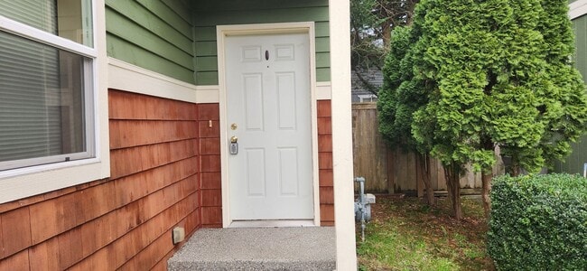 Photo - 3 Bed 2 bath Townhome in West Bluff Neighborhood, Arlington $2250.00