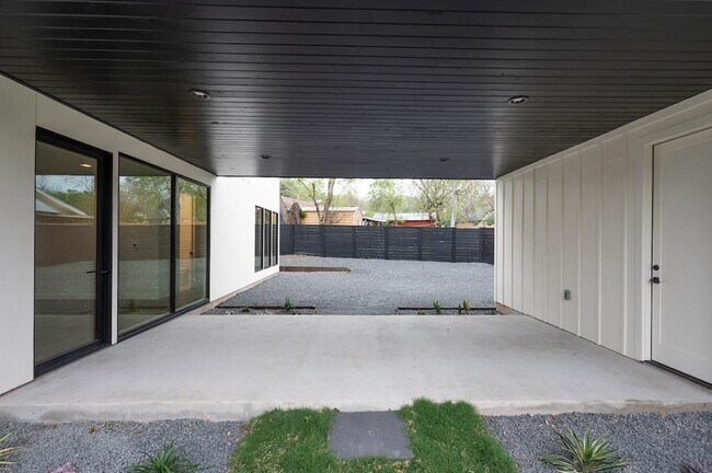 Photo - 4906 Aberdeen Cir