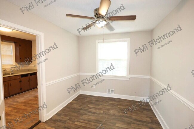 3607 Thompson St