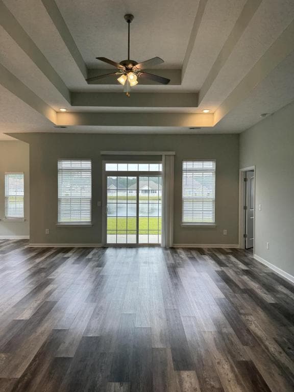 Photo - 462 Levanto Rd