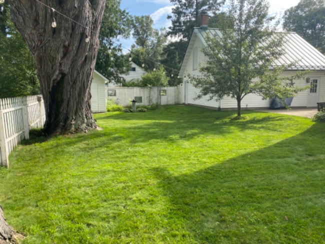 Photo - 295 Wilson St