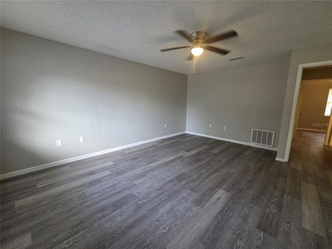 Photo - 3831 NE 41st St