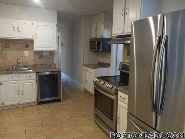 Photo - 823 Dorchester Ave Unidad 2