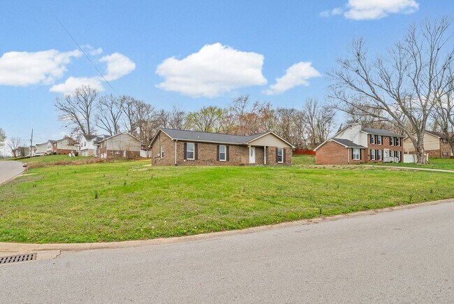 Photo - Pet Friendly Three Bedroom!