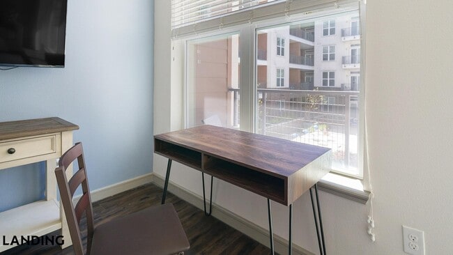 1711 Caroline St Unit 338