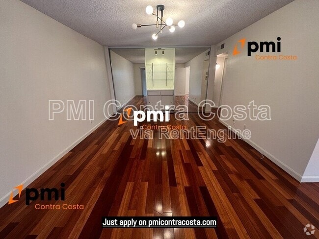 Building Photo - 470 N Civic Dr Unit 203 Rental