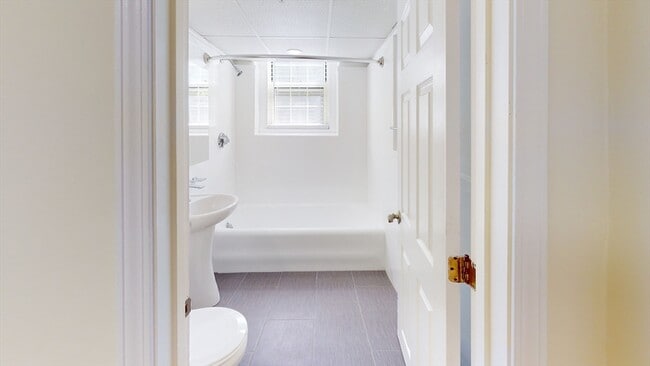 Photo - 1401 Beacon St Unit #B03