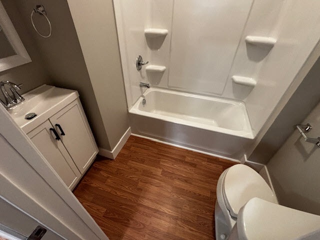 Photo - 1009 Leslie St