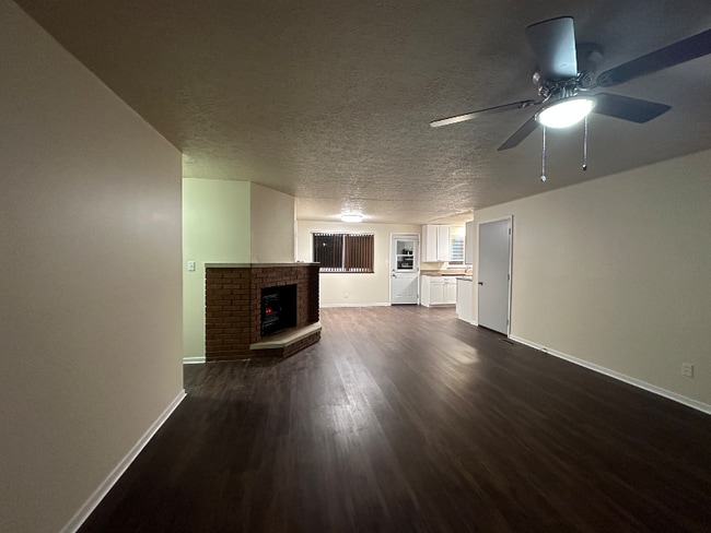 Photo - 4055 Royal Oak Dr