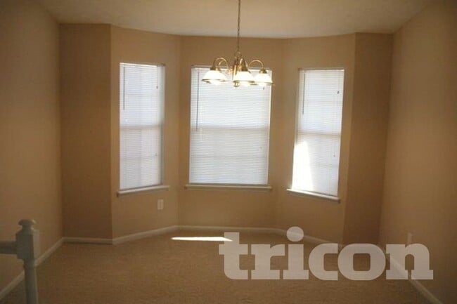 Photo - 4393 Westchester Ct