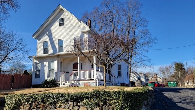 Building Photo - 10 Marion St Unit 2