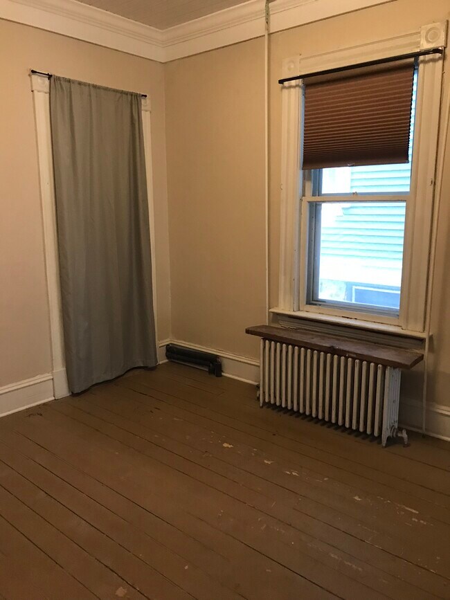 8 Bradley St Unit 8-1