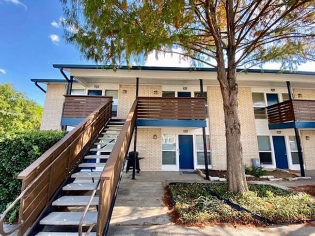 Building Photo - 308 Smith St Unit 308/106