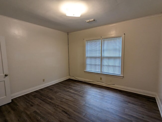 Photo - 904 Rosedale Ave