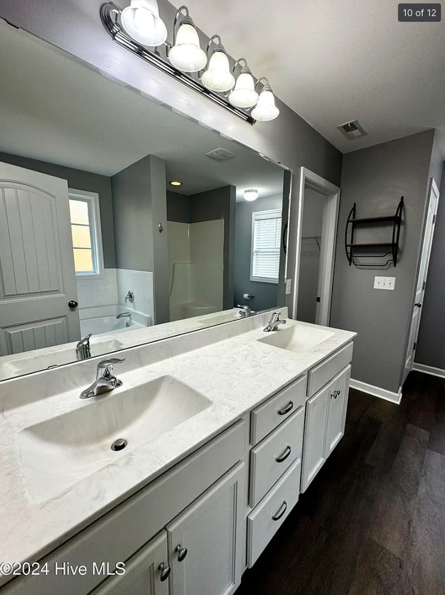 Photo - 9393 Cassadine Ct