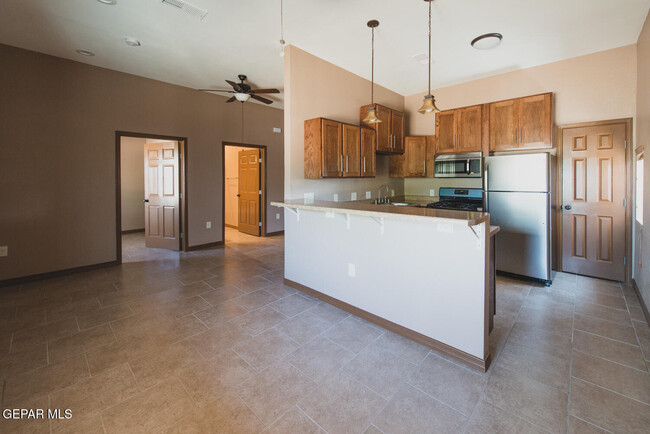 Photo - 326 Coates Dr