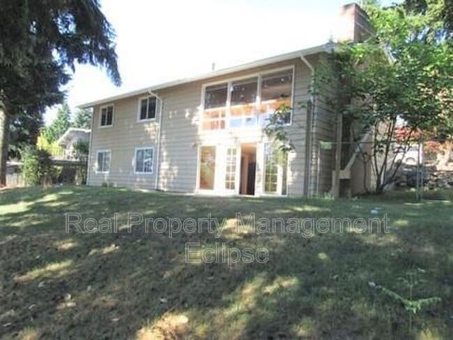 Building Photo - 533 157th Ave SE Unit #1F Rental