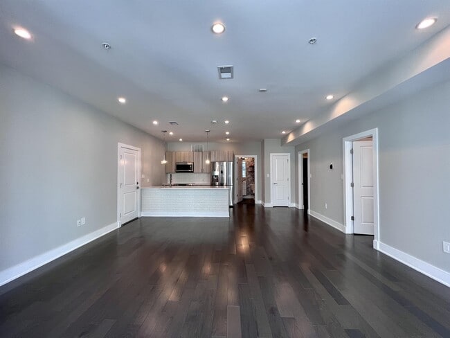Photo - 340 Adams St NE
