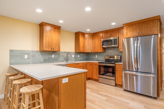 Photo - 2009 Davison Ave Unidad Basement Studio