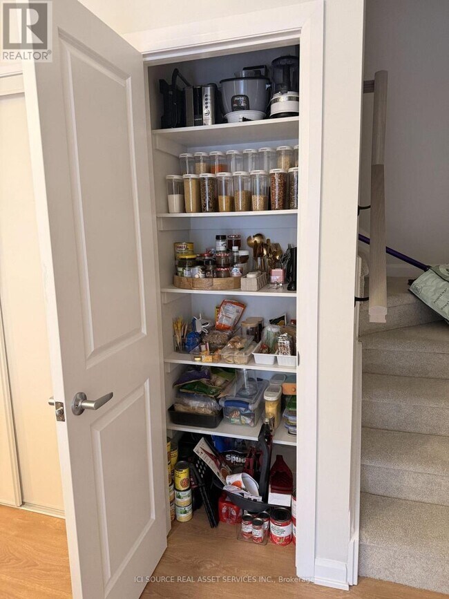 Photo - 1605 Creekway Private