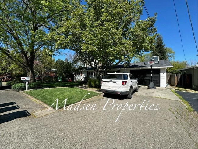 Photo - 910 Sequoyah Ave