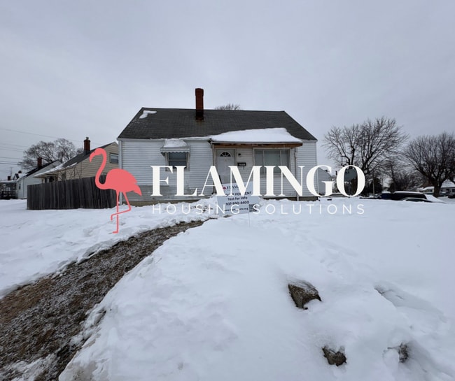 Building Photo - 2031 Suman Ave