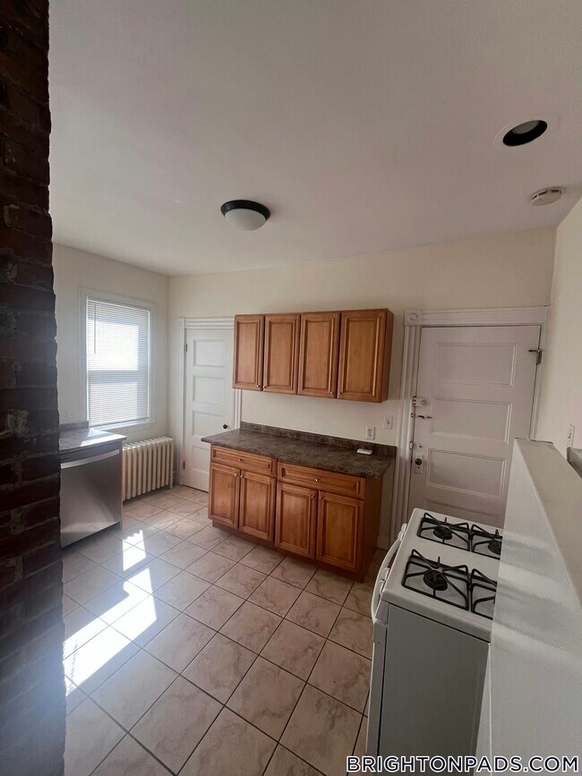 75 Elmira St