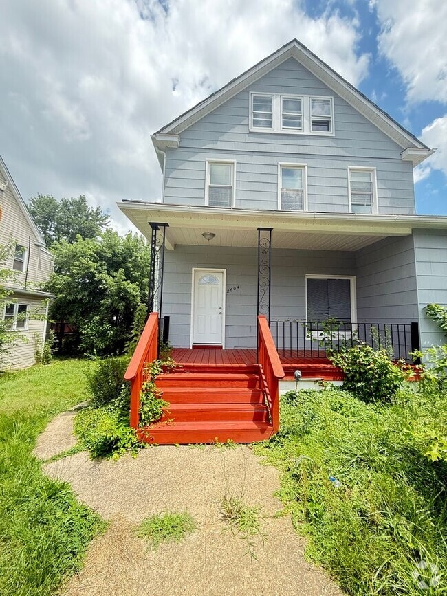 Building Photo - 2604 Hamilton Ave Unit Apt 1