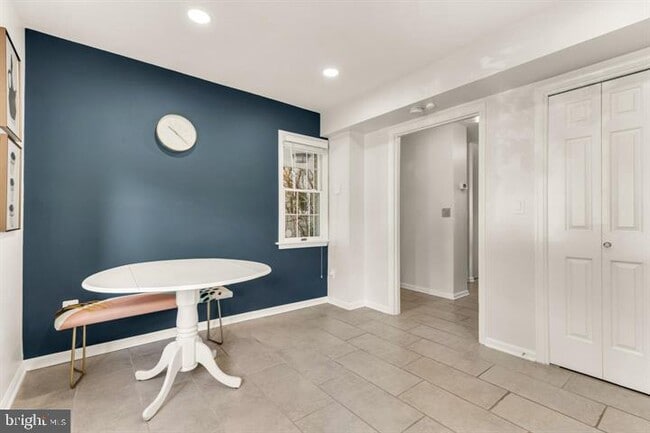 Photo - 10855 Lockwood Dr