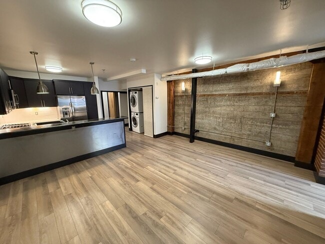 Photo - 160 Liberty St NE Unit M20