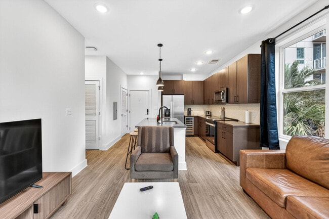 Photo - 605 N 12th St Unit SI ID1312598P