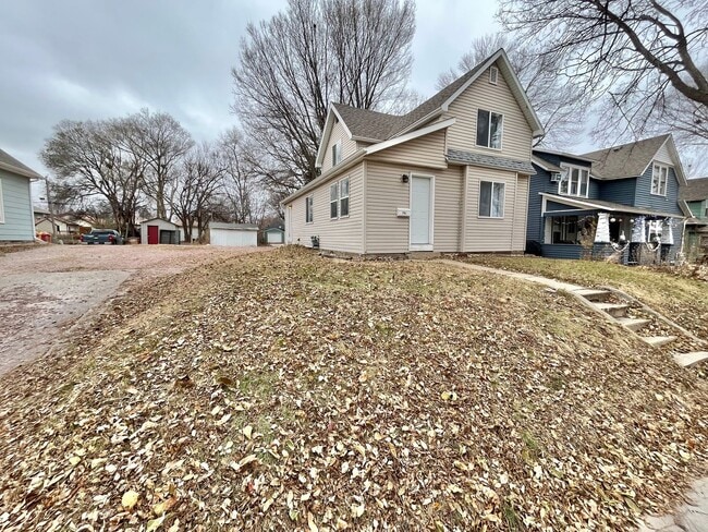 Photo - Affordable 3 Bed/1.5 Bath Near Downtown!