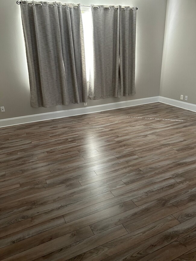 Photo - 637 Tangelo Cir SW