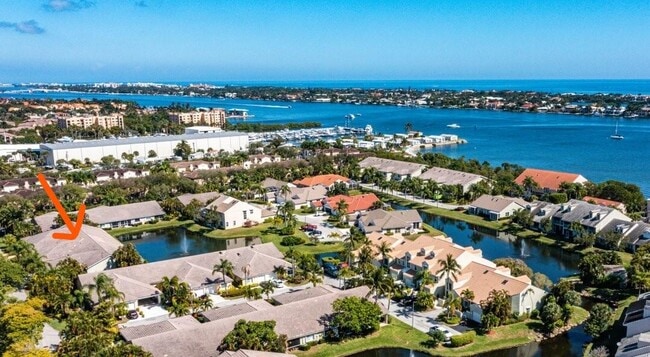 Photo - 155 N Lakeshore Dr